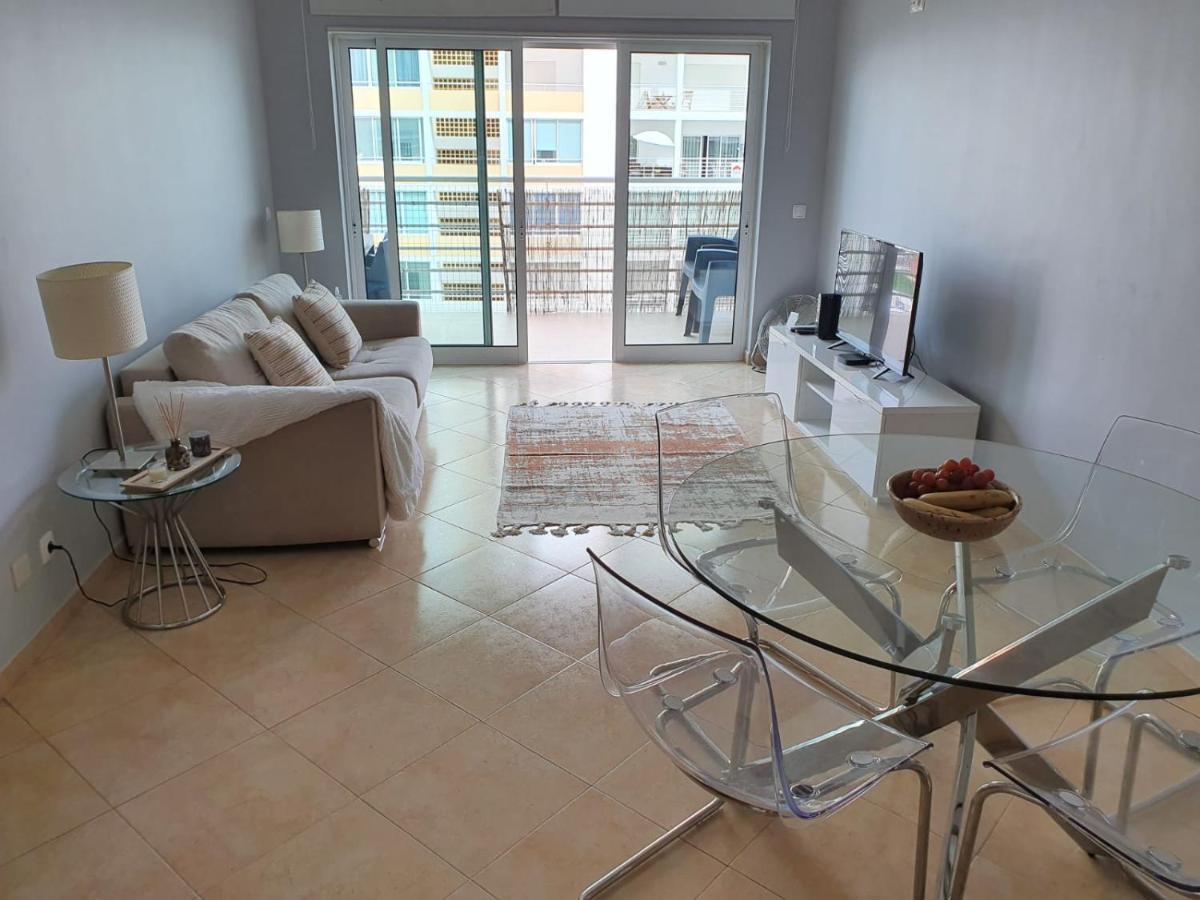 Casa Mar da Rocha em Portimão com piscina e BBQ Apartamento Exterior foto