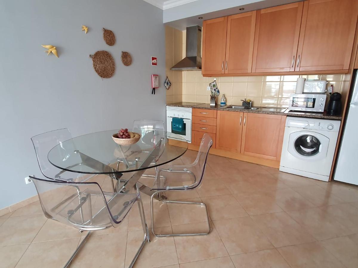 Casa Mar da Rocha em Portimão com piscina e BBQ Apartamento Exterior foto
